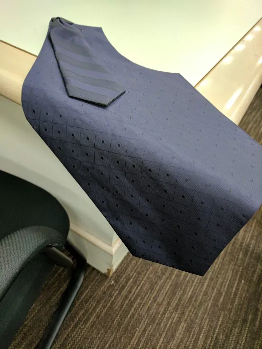 Men's Wearhouse 7