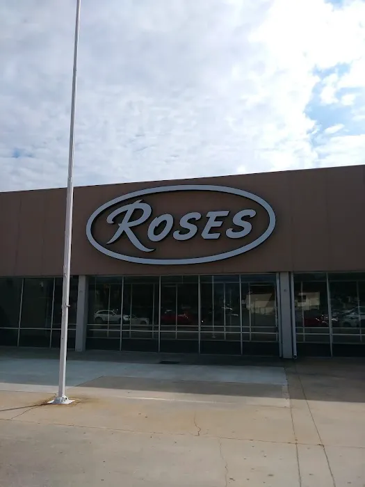 Roses Discount Store 3