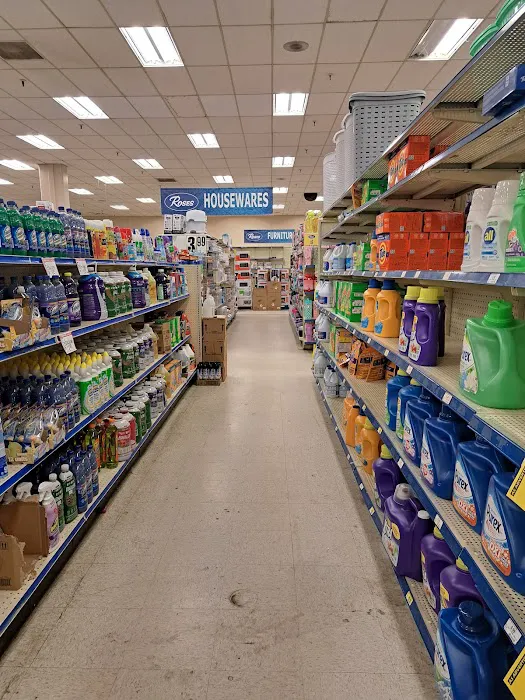 Roses Discount Store 4