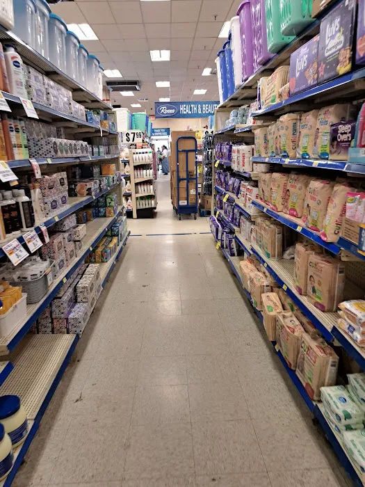 Roses Discount Store 7