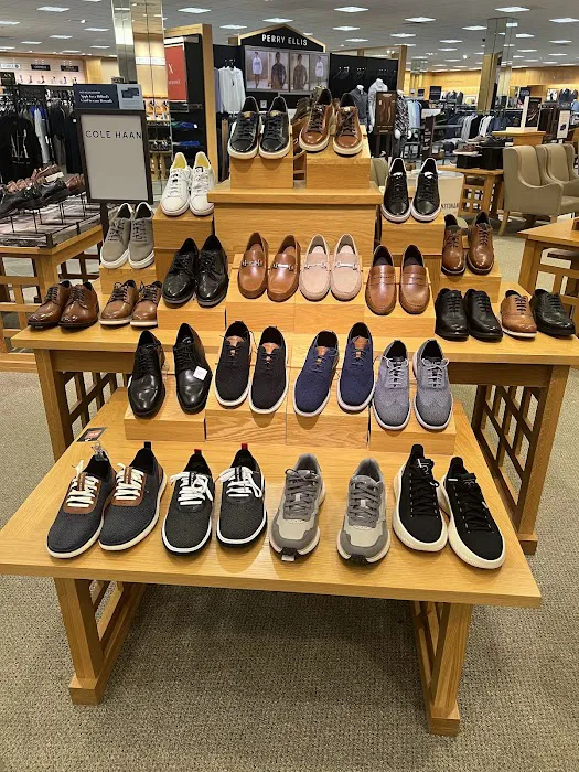 Dillard's 7