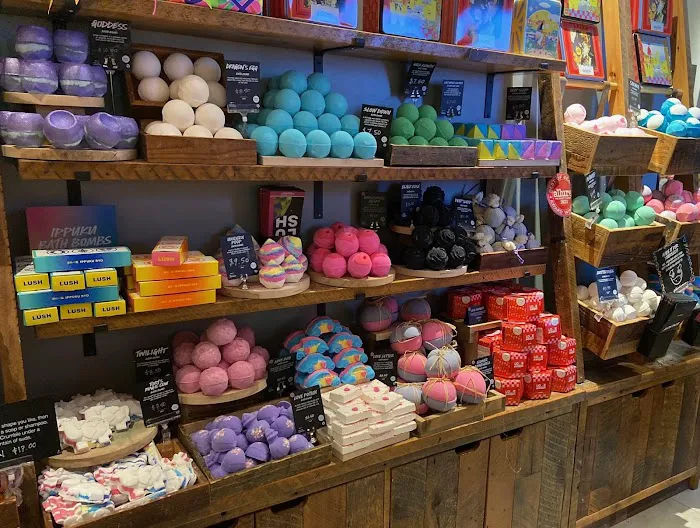Lush Cosmetics Burlington 0