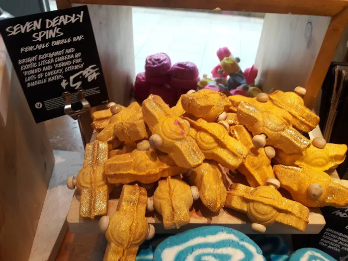 Lush Cosmetics Burlington 6