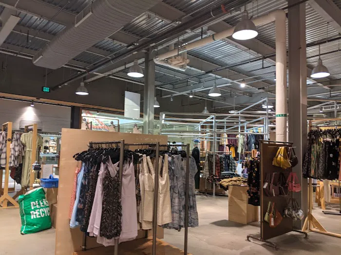 Urban Outfitters 9