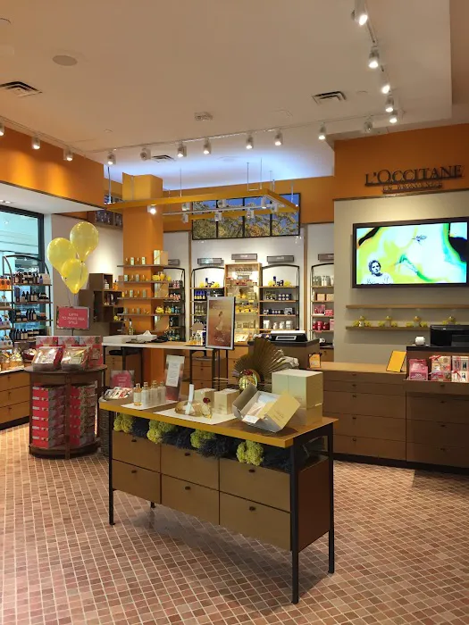 L'OCCITANE EN PROVENCE 4