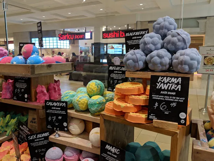 Lush Cosmetics Pheasant Lane 5