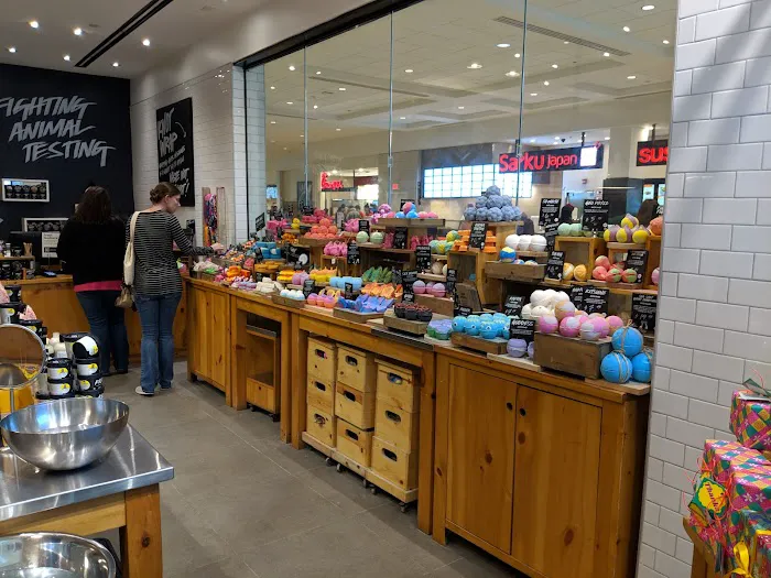 Lush Cosmetics Pheasant Lane 6