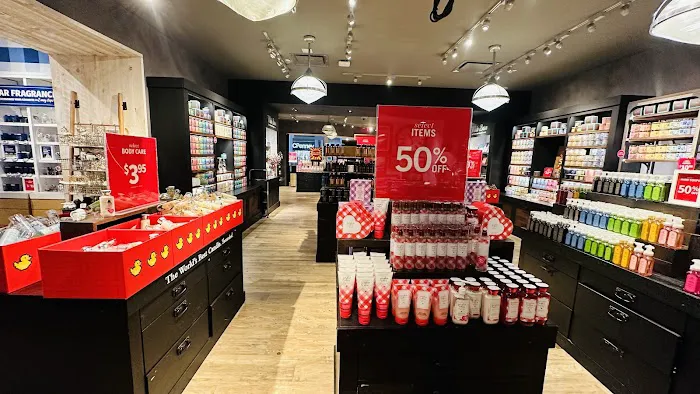Bath & Body Works 1