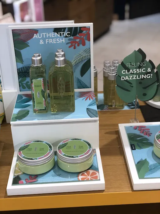 L'OCCITANE EN PROVENCE 4