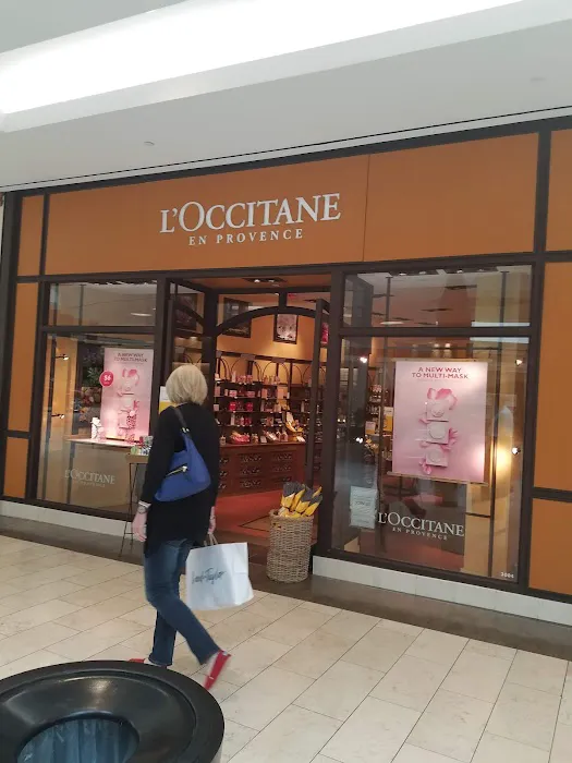 L'OCCITANE EN PROVENCE 9