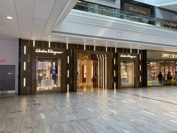 Salvatore Ferragamo 0