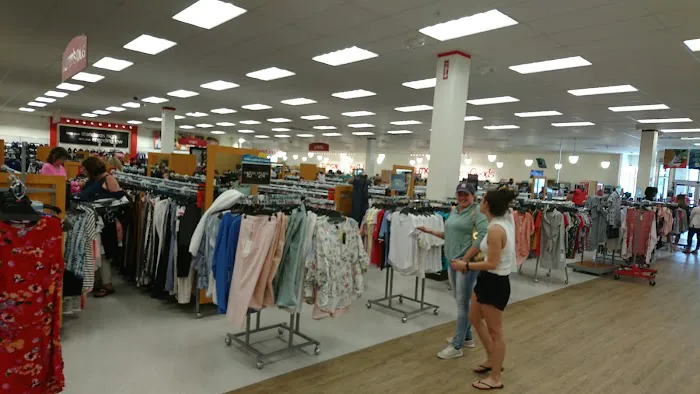 T.J. Maxx & HomeGoods 5
