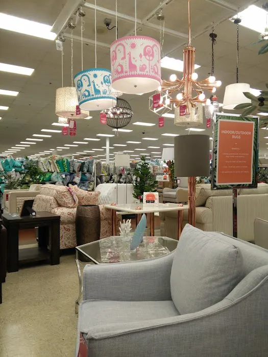 T.J. Maxx & HomeGoods 3