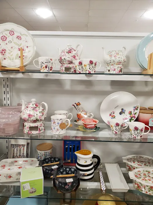 T.J. Maxx & HomeGoods 9