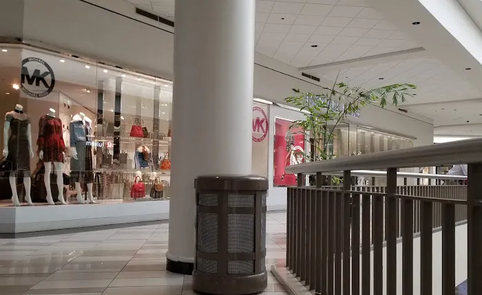 Michael Kors 2