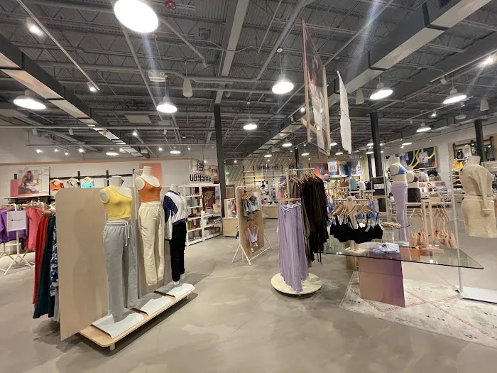 Urban Outfitters 2