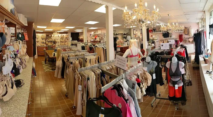 Madame Pirie Famise Corset Shoppe 5
