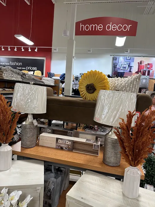 T.J. Maxx 7