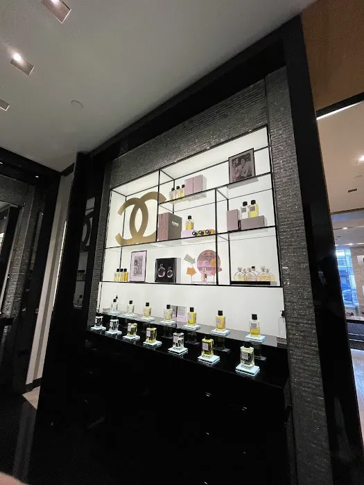 Chanel Boston 5