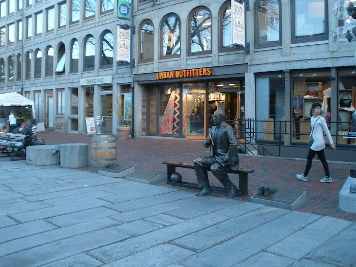 Urban Outfitters 3