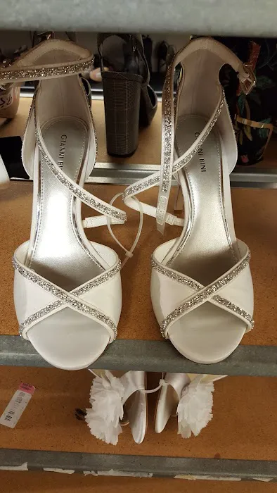 Dillard's Clearance Center 9
