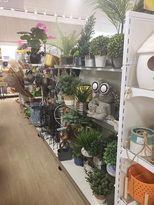 T.J. Maxx & HomeGoods 0