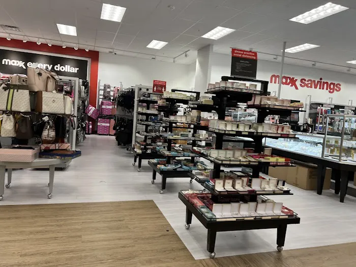 T.J. Maxx & HomeGoods 4