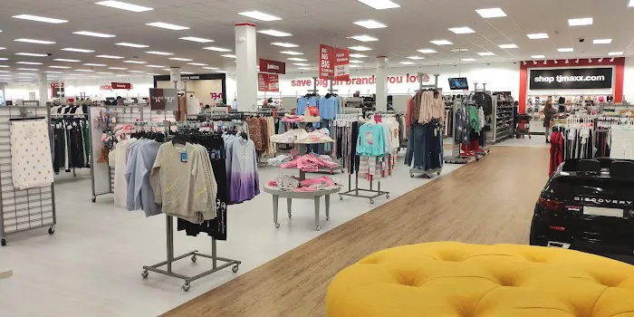 T.J. Maxx & HomeGoods 8