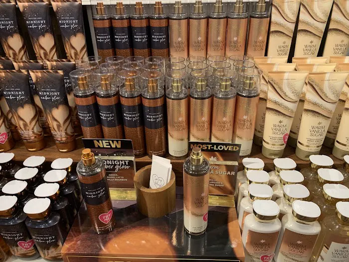 Bath & Body Works 1