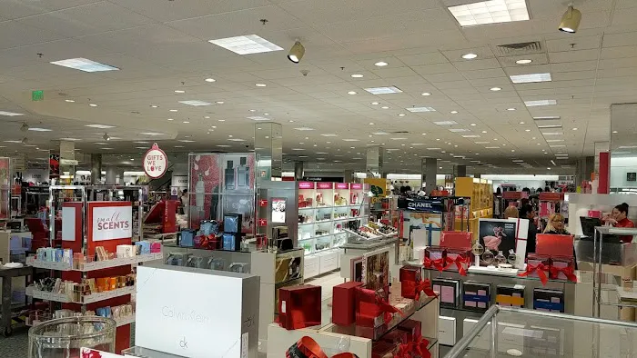 Macy's 0