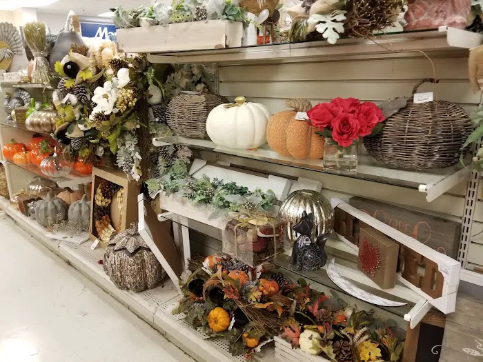 Marshalls & HomeGoods 2