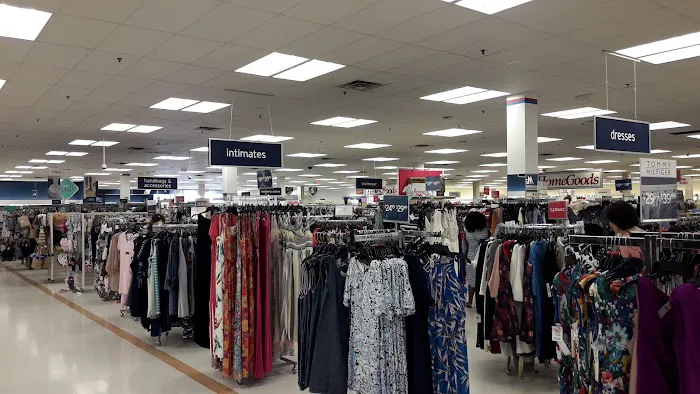 Marshalls & HomeGoods 7