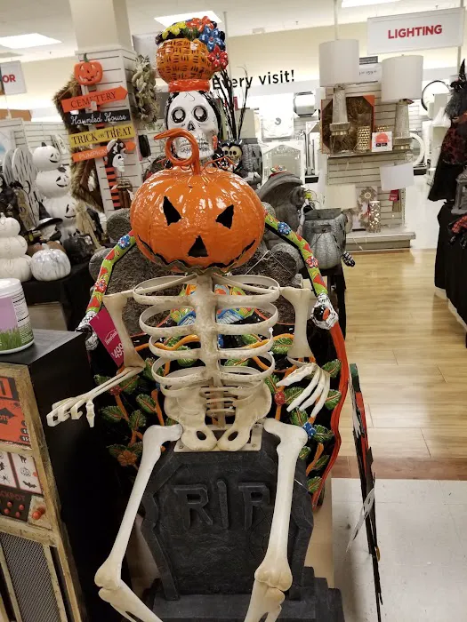 Marshalls & HomeGoods 9
