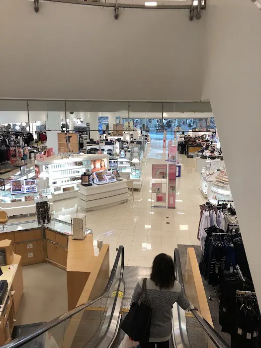 Macy's 0