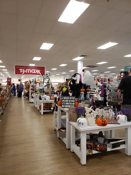 T.J. Maxx & HomeGoods 0