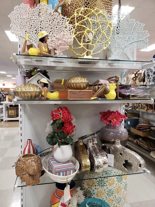 T.J. Maxx & HomeGoods 8