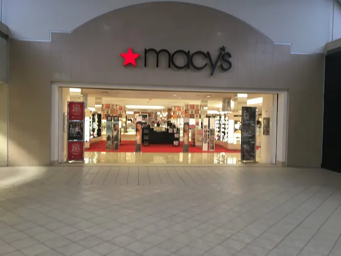 Macy's 0