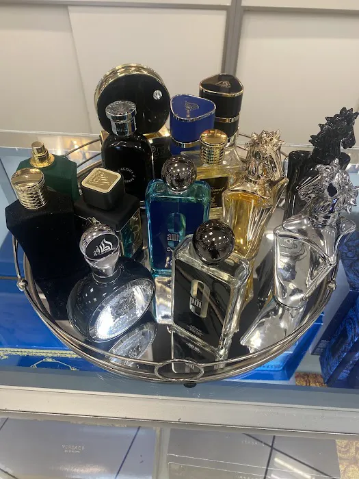 Perfumeland Megastore 3