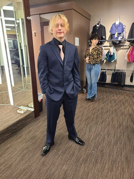Men's Wearhouse 3