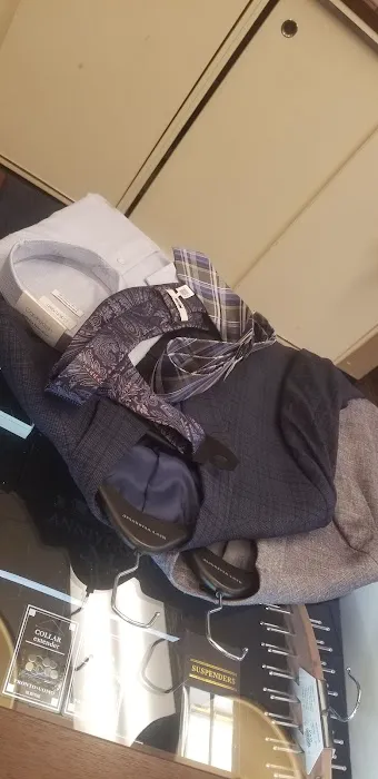 Men's Wearhouse 8
