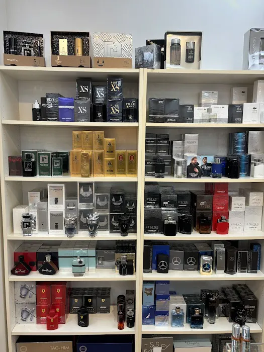 Perfume World USA 4