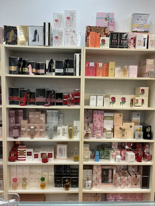 Perfume World USA 6