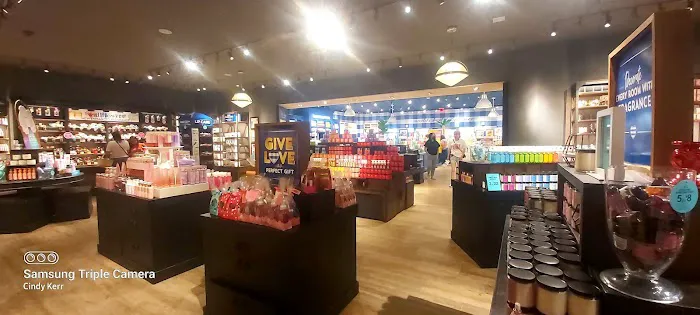 Bath & Body Works 2