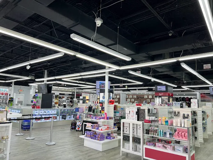Yes Mega Store - Orlando 9