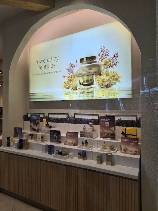 L'OCCITANE EN PROVENCE 0
