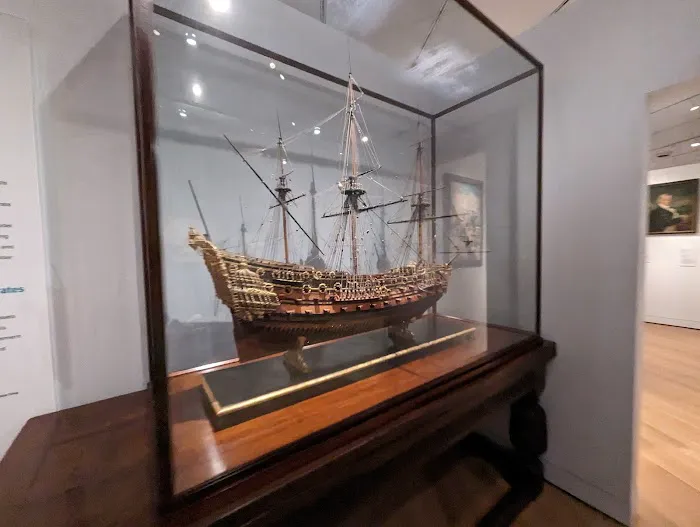 Peabody Essex Museum Shop 3