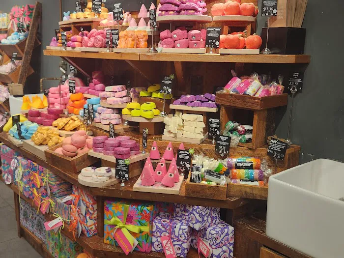 Lush Cosmetics Florida Mall 0