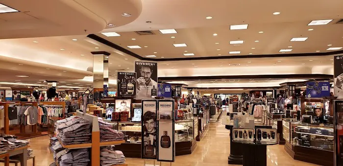 Dillard's 7
