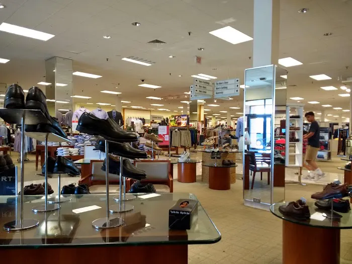 Macy's 0