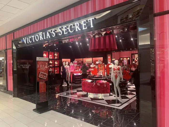 Victoria's Secret & PINK by Victoria's Secret 4